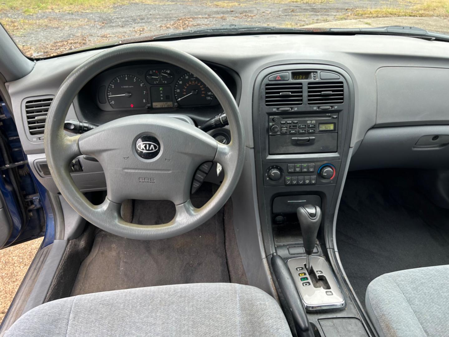 2004 Kia Optima (KNAGD126545) with an 2.4L engine, AUTO transmission, located at 1758 Cassat Ave., Jacksonville, FL, 32210, (904) 384-2799, 30.286720, -81.730652 - $3000.00 PLUS TAX, TAG, AND TITLE!!!! 2004 KIA OPTIMA LOW MILEAGE ONLY 137,169 MILES 4-DOOR AUTOMATIC TRANSMISSION ICE COLD AIR CONDITIONING LOOKS AND RUNS GREAT!! CALL TODAY @ 904-384-2799 - Photo#8